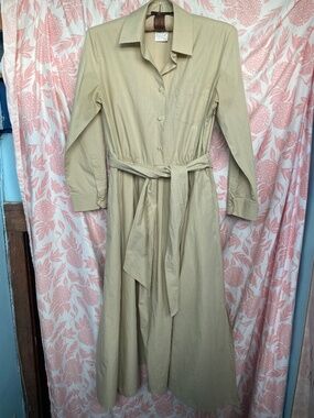 MaxMara Midi Shirtdress in Khaki, size 4, POCKETS!